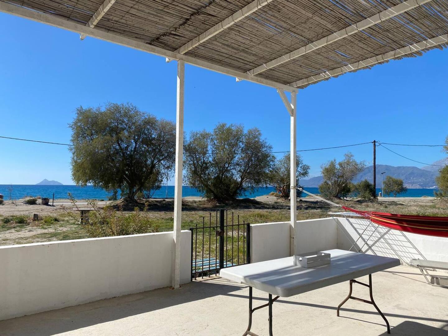 Zen Seaside Apartment Kalamaki  Bagian luar foto