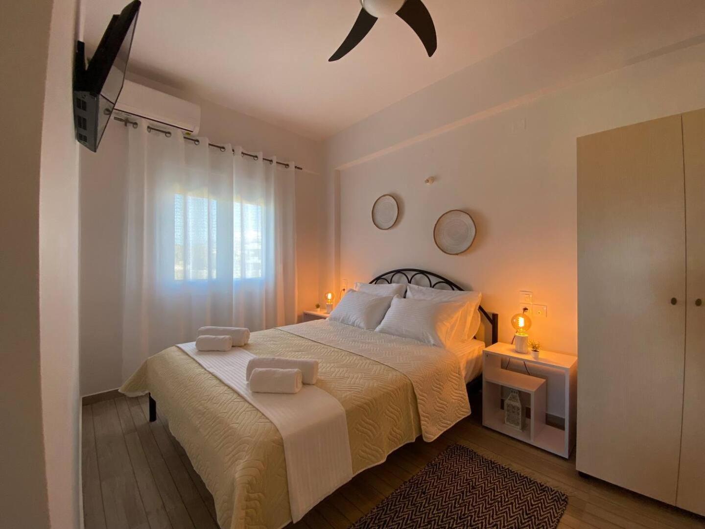 Zen Seaside Apartment Kalamaki  Bagian luar foto