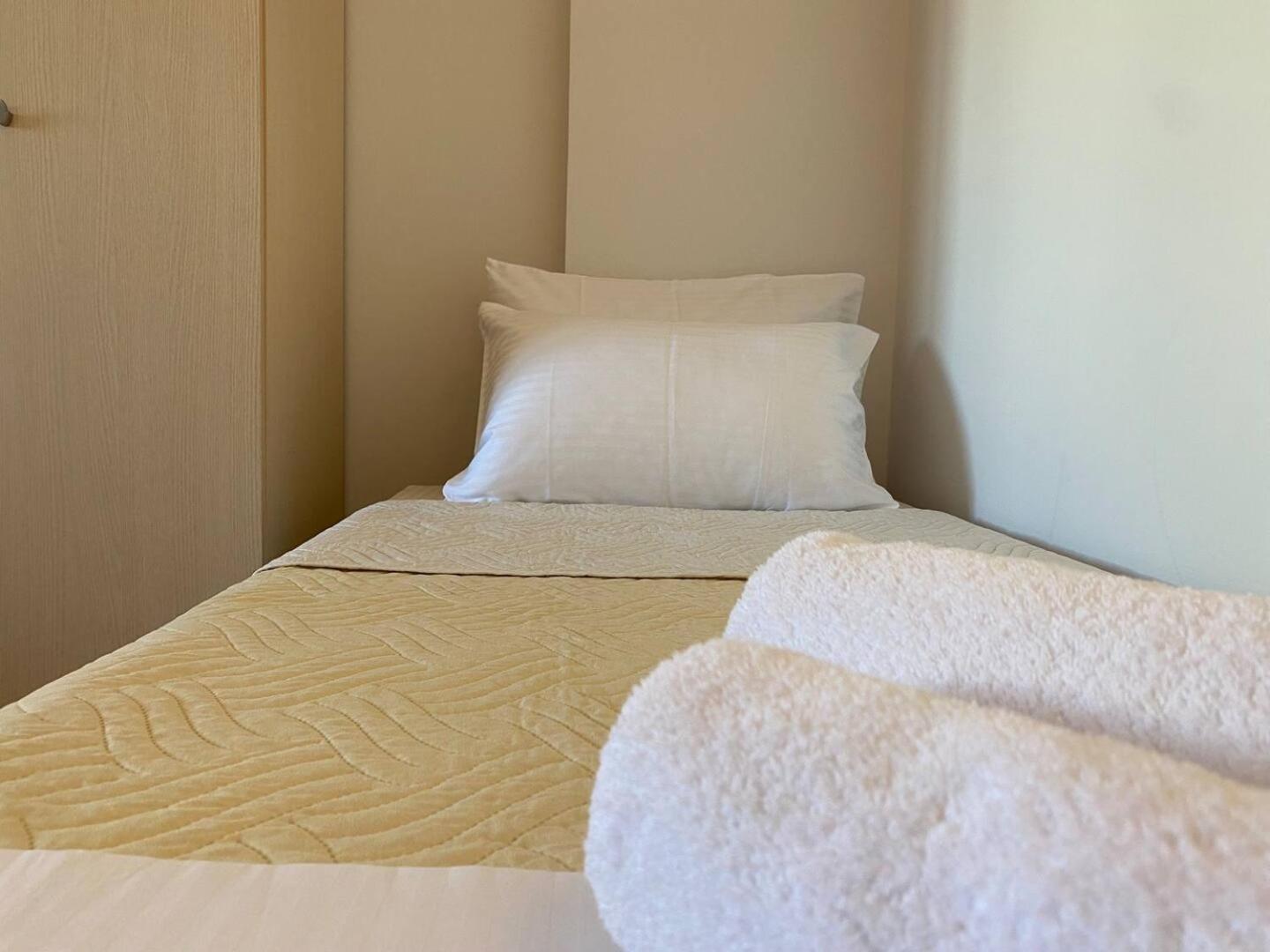Zen Seaside Apartment Kalamaki  Bagian luar foto