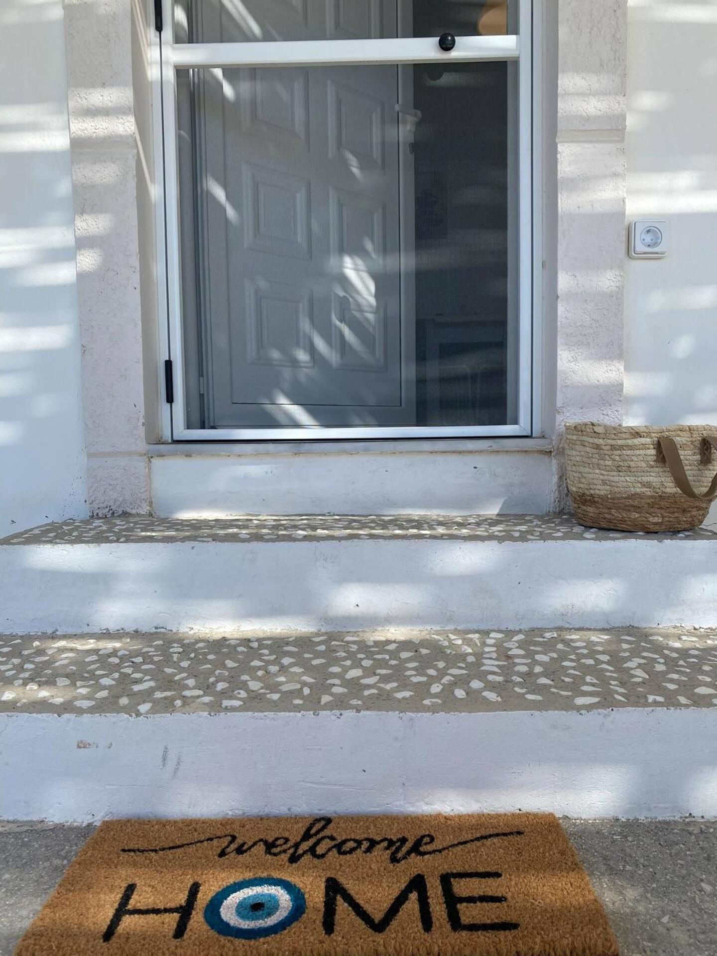 Zen Seaside Apartment Kalamaki  Bagian luar foto