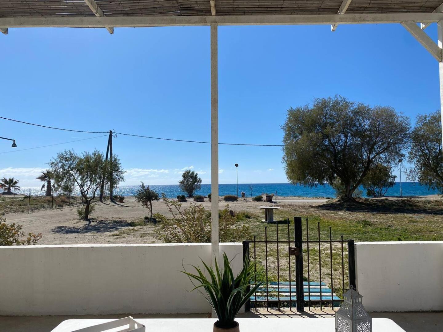 Zen Seaside Apartment Kalamaki  Bagian luar foto
