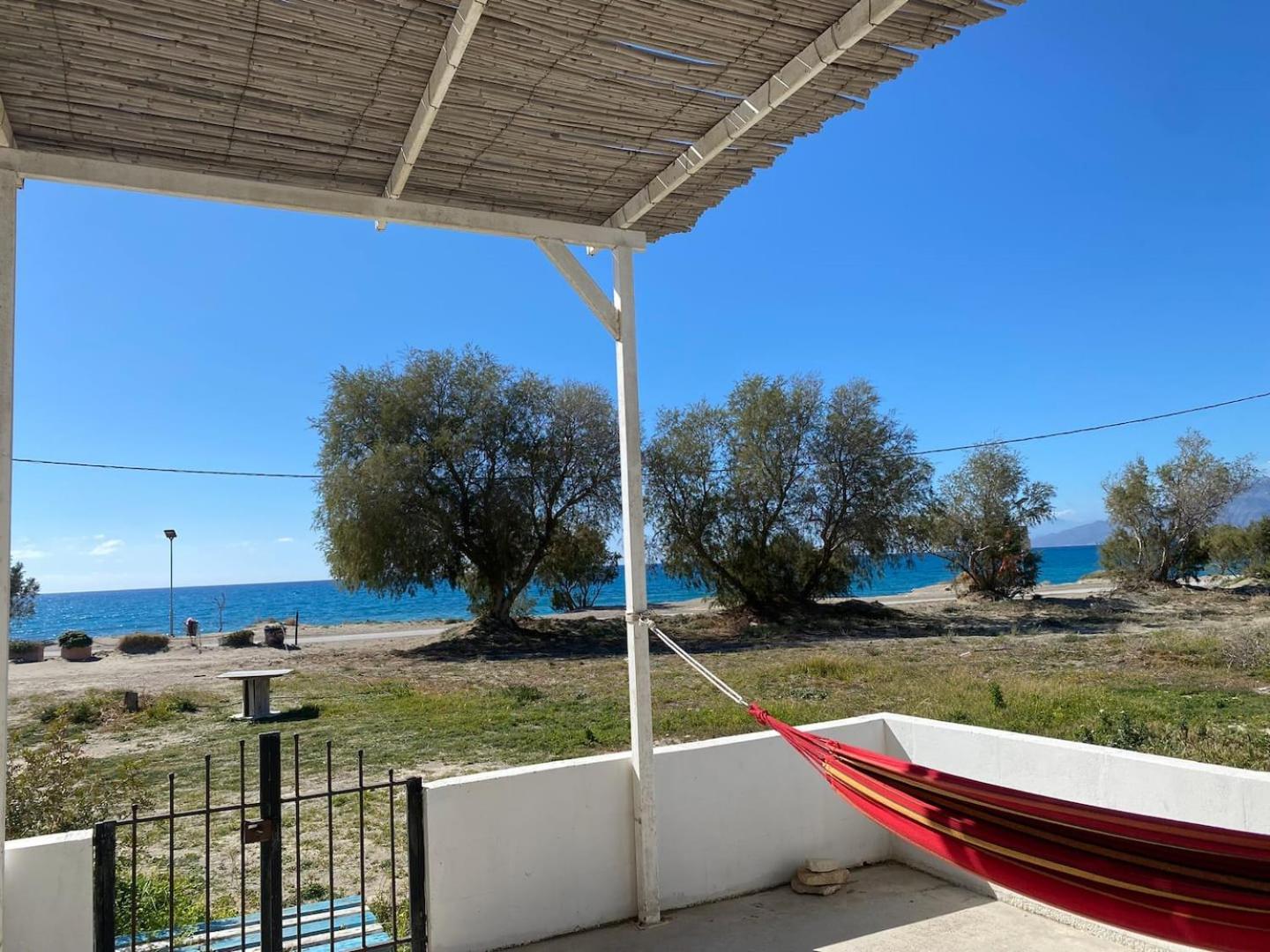 Zen Seaside Apartment Kalamaki  Bagian luar foto